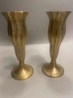 2 antieke bewerkte geel koperen vaasjes, Antiek en Kunst, Ophalen, Koper