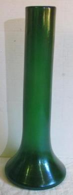 art deco diepgroene Boheems glas vaas Loetz, Verzenden