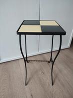 Vintage bijzettafeltje., Huis en Inrichting, Ophalen, Minder dan 55 cm, Gebruikt, Overige materialen