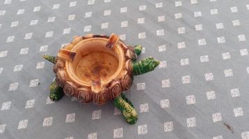 Vintage asbak met schildpad beschikbaar voor biedingen