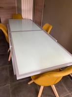 Tafel met glazen blad, Enlèvement, Utilisé