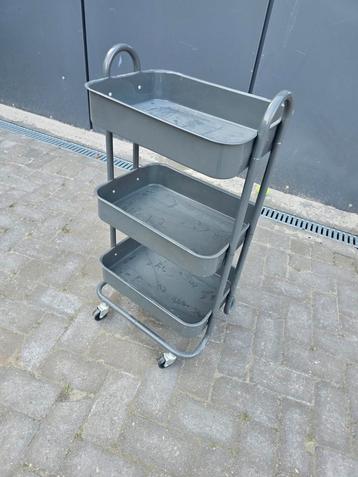 Trolley rolkarretje € 25 euro beschikbaar voor biedingen