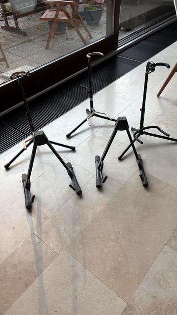 Pied de guitare beschikbaar voor biedingen