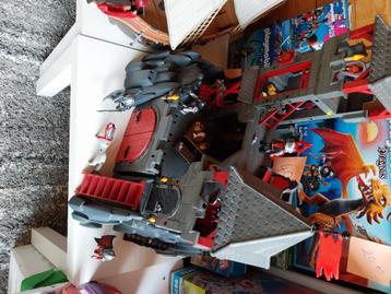 Playmobil ridder kasteel met toebehoren  beschikbaar voor biedingen