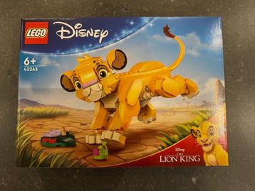 LEGO 43243 Disney Simba le Roi Lion en petit