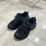 Tracés Balenciaga, Enfants & Bébés, Vêtements enfant | Chaussures & Chaussettes, Enlèvement, Comme neuf