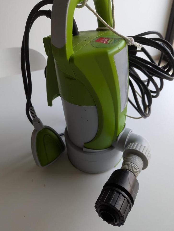 Dompelpomp Central Park 10.000 liter per uur, Tuin en Terras, Waterpompen, Zo goed als nieuw, Elektrisch, Dompelpomp, Ophalen