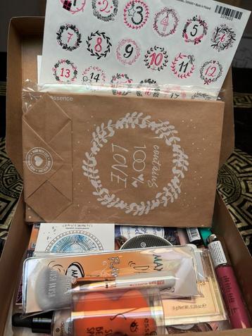 Box maquillage beschikbaar voor biedingen