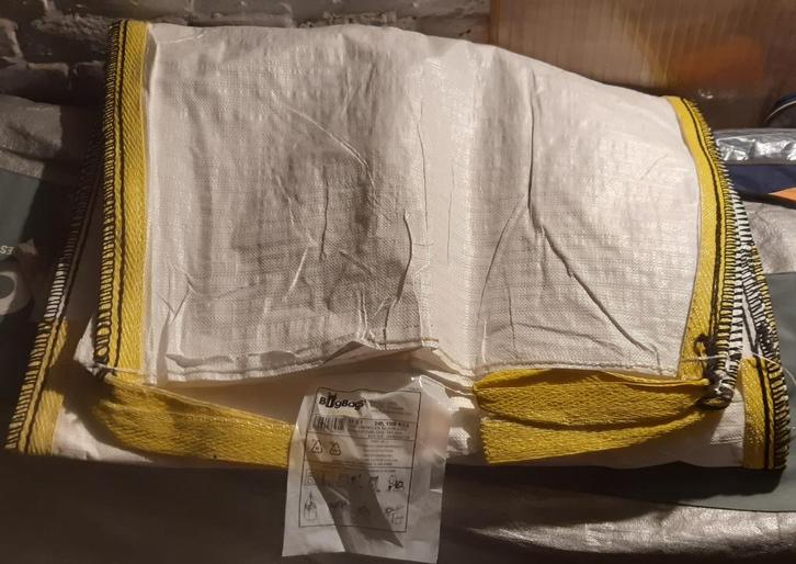 Nieuwe bigbagcapaciteit 1500 kg 1,5 m3, Doe-het-zelf en Bouw, Containers, Ophalen