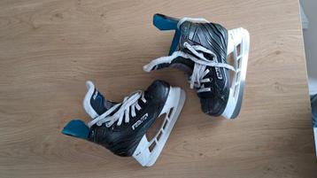 Bauer skates XLP- YTH size 13 R beschikbaar voor biedingen