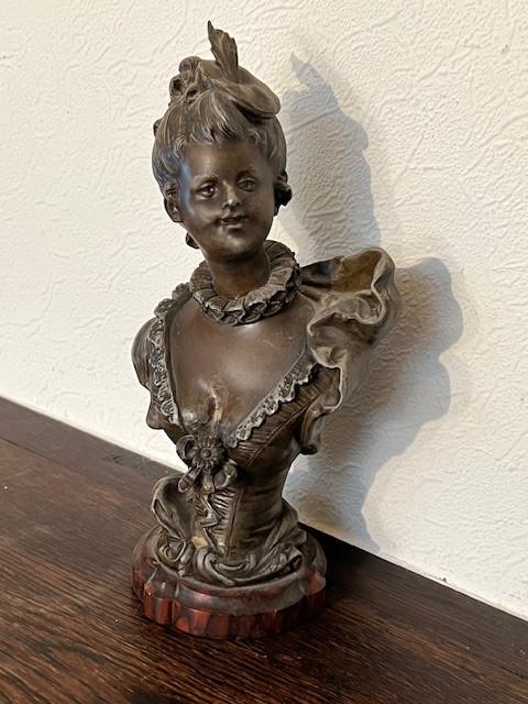 Buste van vrouw, A Moreau, Zamak marmer, Antiek en Kunst, Kunst | Beelden en Houtsnijwerken, Ophalen