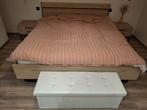 Bedframe + matras + nachtkastjes (AUPING), Huis en Inrichting, Slaapkamer | Bedden, Ophalen, Gebruikt, Bruin, Tweepersoons