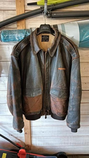Veste cuir  type aviateur  beschikbaar voor biedingen