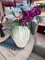 Vaas met bloemen, Huis en Inrichting, Woonaccessoires | Vazen, Ophalen