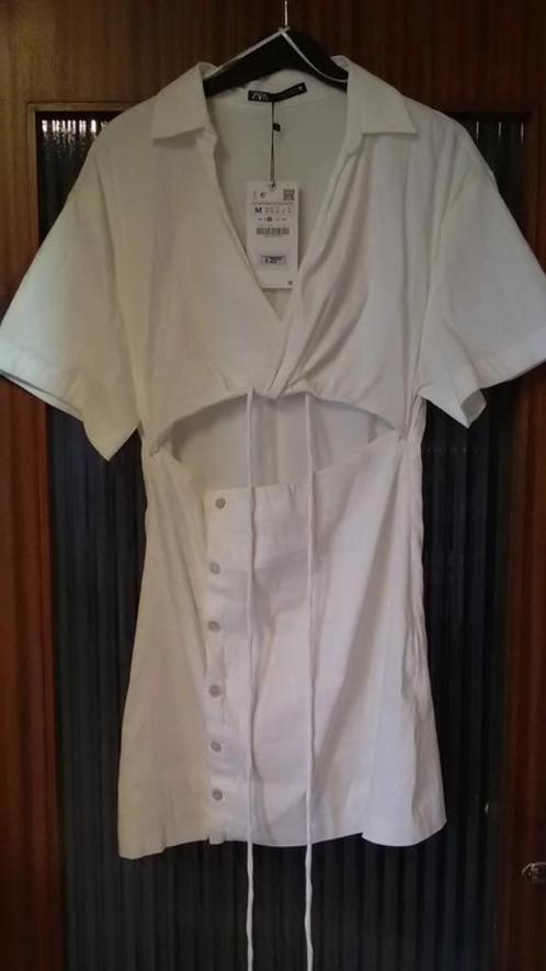 Robe courte blanc cassé avec découpe Zara M neuve, Vêtements | Femmes, Robes, Neuf, Taille 38/40 (M), Blanc, Au-dessus du genou