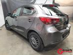 Mazda 2 Skydrive  3J Gratis onderhoud, Autos, Mazda, Argent ou Gris, Achat, 90 ch, Entreprise