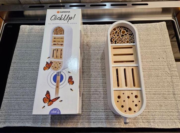 ClickUp! Gardena Insectenhotel met houtensteel, Tuin en Terras, Vogelhuisjes en Vogelbaden, Nieuw, Ophalen