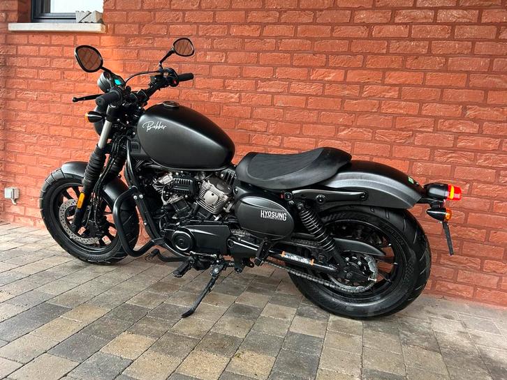 Hyosung Bobber 125, Motos, Motos | Hyosung, Particulier, Chopper, jusqu'à 11 kW, 2 cylindres, Permis Moto A1 minimum, Enlèvement