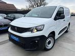 Peugeot Partner 1.2i PURETECH NAVIGATIE PDC CARPLAY 3 ZIT, Auto's, Bestelwagens en Lichte vracht, 121 g/km, Euro 6, 1199 cc, Wit