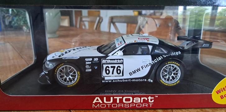 BMW Z4 Coupé Team Schubert 2006 1:18 Autoart, Hobby & Loisirs créatifs, Voitures miniatures | 1:18, Neuf, Voiture, Autoart, Enlèvement ou Envoi