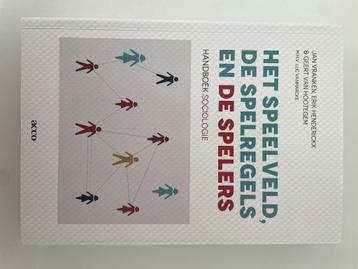 Het speelveld, de spelregels en de spelers beschikbaar voor biedingen