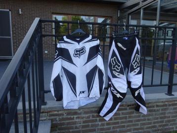 Motorcrosskledij beschikbaar voor biedingen