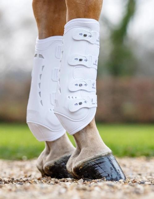 Lemieux Ultra Mesh Snug Boot wit SALE + GRATIS VERZENDING, Dieren en Toebehoren, Paarden en Pony's | Beschermers, Nieuw, Rijden