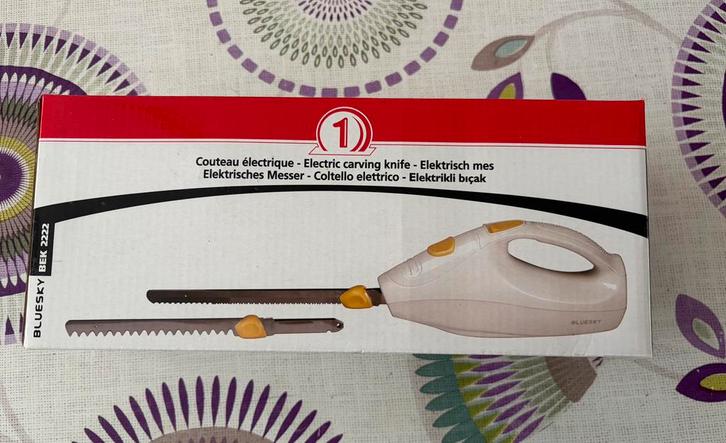 Couteau électrique Bluesky BEK 2222 – Neuf !, Maison & Meubles, Cuisine | Vaisselle, Comme neuf, Enlèvement ou Envoi