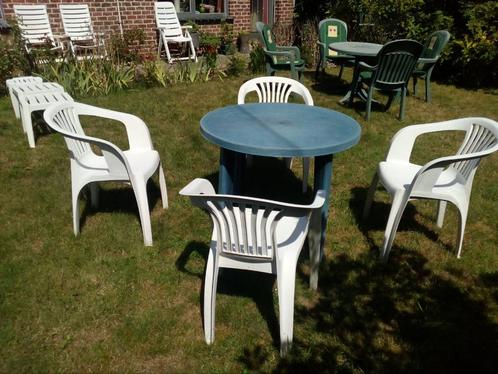 ronde blauwe pvc tuintafel , 4 en 6  witte stoelen, Tuin en Terras, Tuintafels, Vierkant, Ophalen