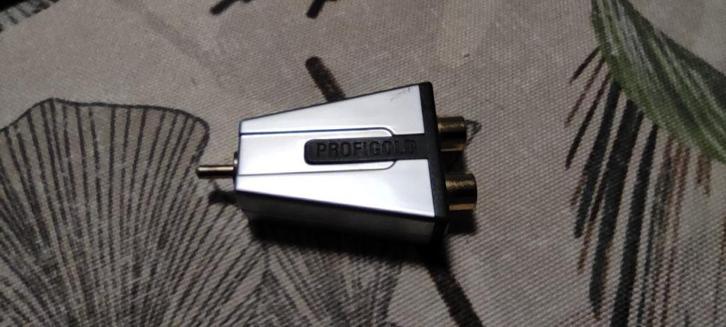 Y-aansluiting voor subwoofer met 2 G+D-ingangen., Audio, Tv en Foto, Luidsprekerboxen, Zo goed als nieuw, Subwoofer, Ophalen