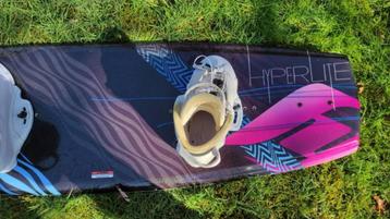 Wakeboard Hyperlite met bindingen tot maat 42 beschikbaar voor biedingen