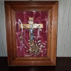 Kruisbeeld in kader, Antiek en Kunst, Ophalen of Verzenden