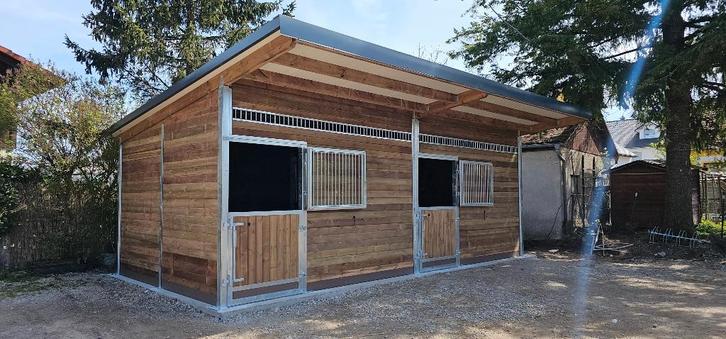 Buitenstal - Paardenstal 1box €3.150 | Paardenbox €690, Dieren en Toebehoren, Stalling en Weidegang, Opfok, Stalling, Weidegang