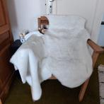 "J.Line" 2 nieuwe synthetische schapenvachten, Huis en Inrichting, Ophalen of Verzenden, Nieuw