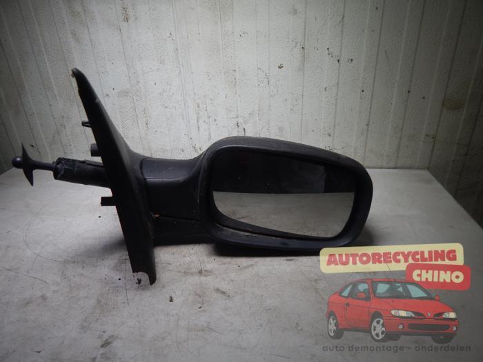 Rétroviseur extérieur droit d'un Renault Clio, Autos : Pièces & Accessoires, Rétroviseurs, Renault, Utilisé, 3 mois de garantie