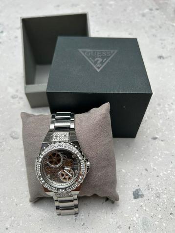 Dames horloge guess beschikbaar voor biedingen