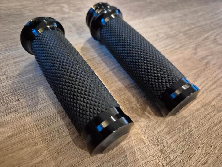 Handvatten Harley Sportster Dyna Softail touring v-rod, Motos, Pièces | Harley-Davidson, Neuf, Enlèvement ou Envoi