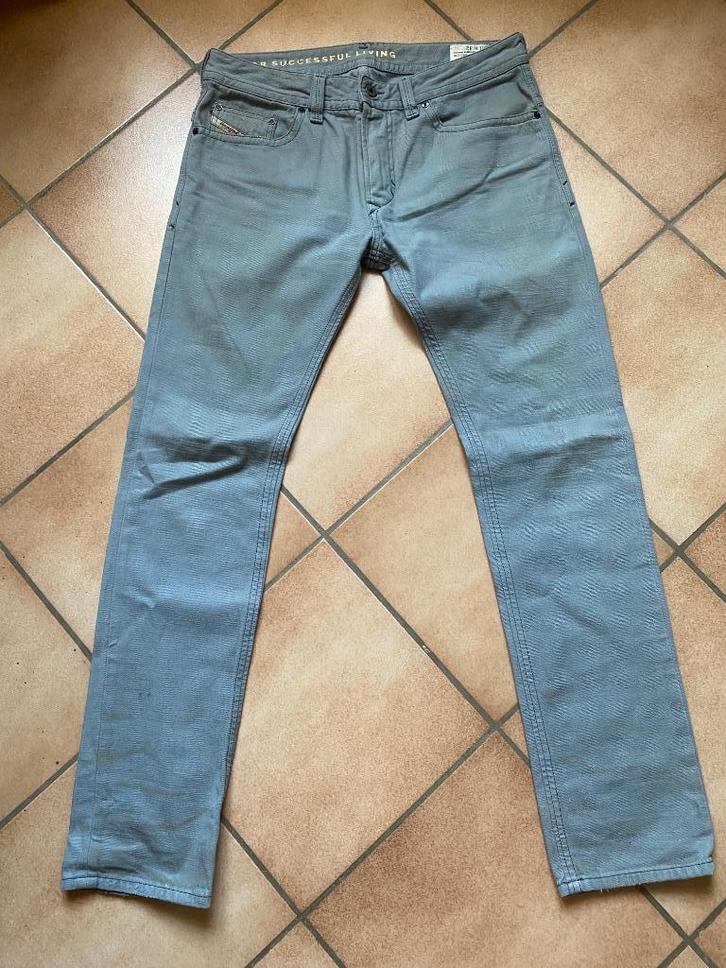 Diesel jeans W32 vervaagd grijs dirty Shaver Italy, Kleding | Heren, Spijkerbroeken en Jeans, Gedragen, W32 (confectie 46) of kleiner
