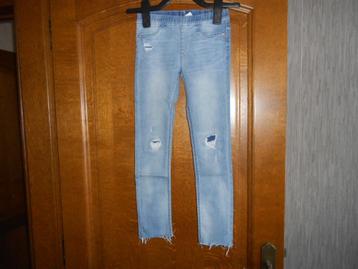 blauwe jeansbroek mt 128