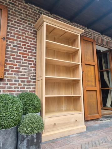 Eiken boekenkast/bibliotheekkast  beschikbaar voor biedingen