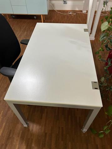 Bureau’s - verstelbaar - 4 stuks, Enlèvement, Comme neuf, Bureau