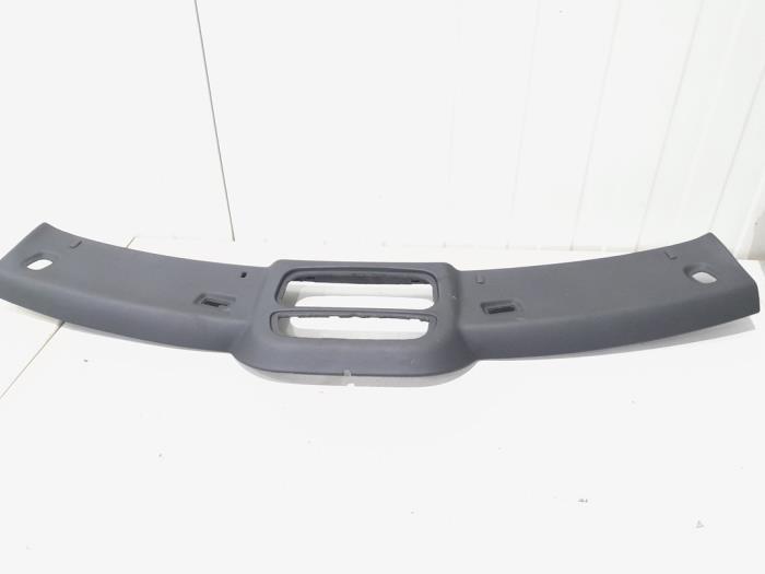 Voorruitlijst van een Audi A3, Auto-onderdelen, Carrosserie, Audi, Gebruikt, 3 maanden garantie, Ophalen of Verzenden