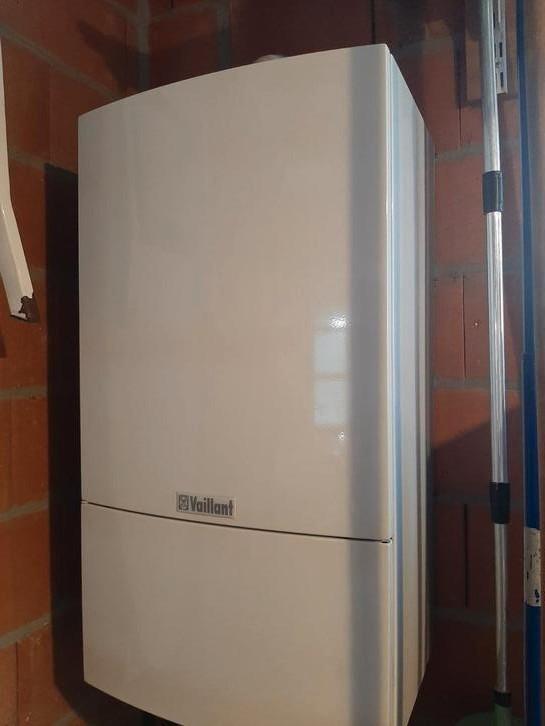 Vaillant verwarmings ketel VUW BE 282/1E, Doe-het-zelf en Bouw, Sanitair, Zo goed als nieuw, Ophalen