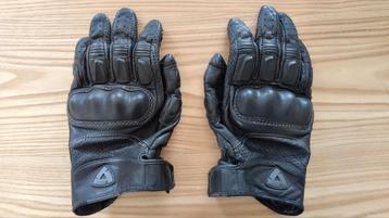 Moto handschoenen maat M - weinig gebruikt  beschikbaar voor biedingen