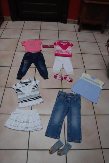 Babymeisje Veel kleding: jeans, rok, T-shirts,... T92  beschikbaar voor biedingen