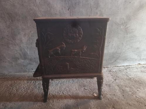 Compacte gietijzeren kachel, Huis en Inrichting, Haarden, Gebruikt, Houthaard, Ophalen