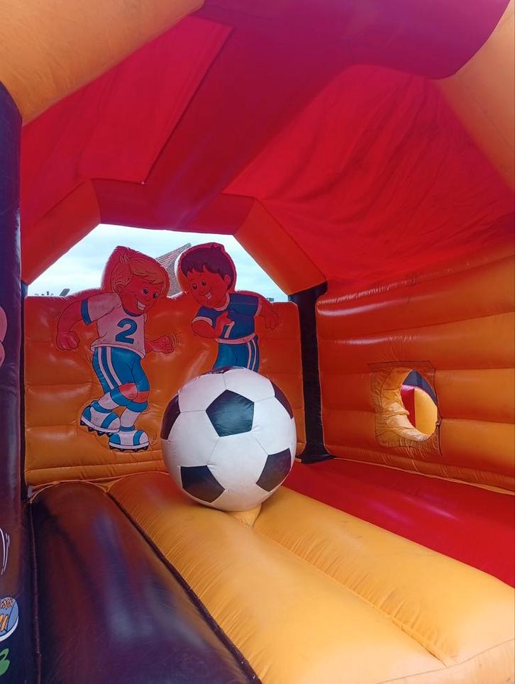 Springkastelen te huur, Hobby en Vrije tijd, Feestartikelen | Verhuur, Ophalen