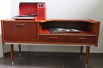 Mooi vintage lowboard platenkast tv meubel, Huis en Inrichting, Kasten |Televisiemeubels, Ophalen