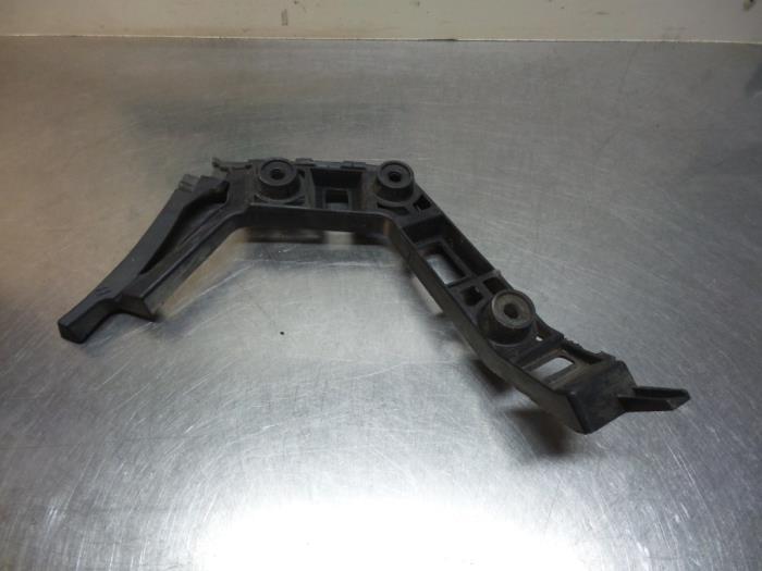 Support pare-chocs arrière droit d'un Volkswagen Golf (Golf, Autos : Pièces & Accessoires, Carrosserie & Tôlerie, Utilisé, 3 mois de garantie