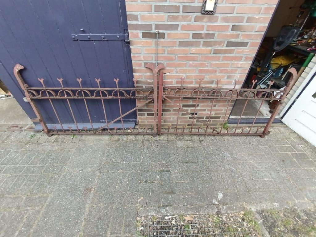 Smeedijzeren hek opknappen, Ophalen